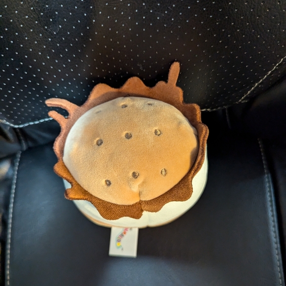 Small Carmelita the Smore’s Squishmallow. 6 inch. EUC. Kelly toy on tag also . - Picture 5 of 7